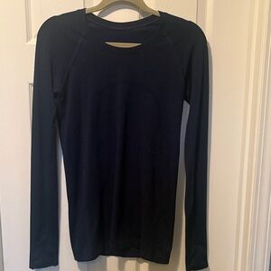 Lululemon Long Sleeve Women's swiftly Top - Navy